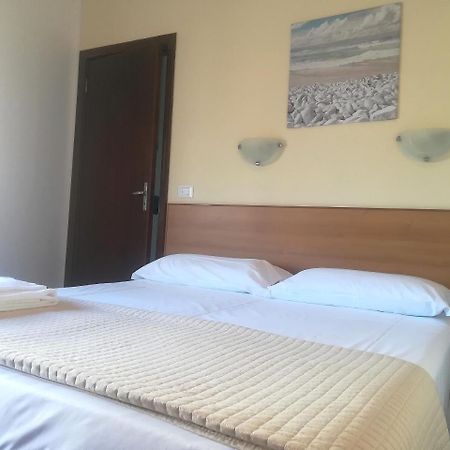 Hotel Valente Ортона Экстерьер фото