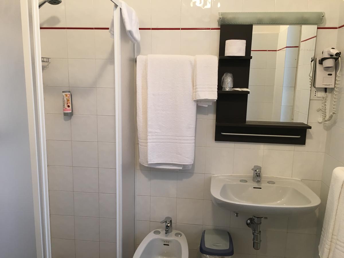 Hotel Valente Ортона Экстерьер фото