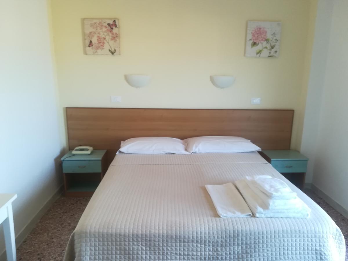Hotel Valente Ортона Экстерьер фото